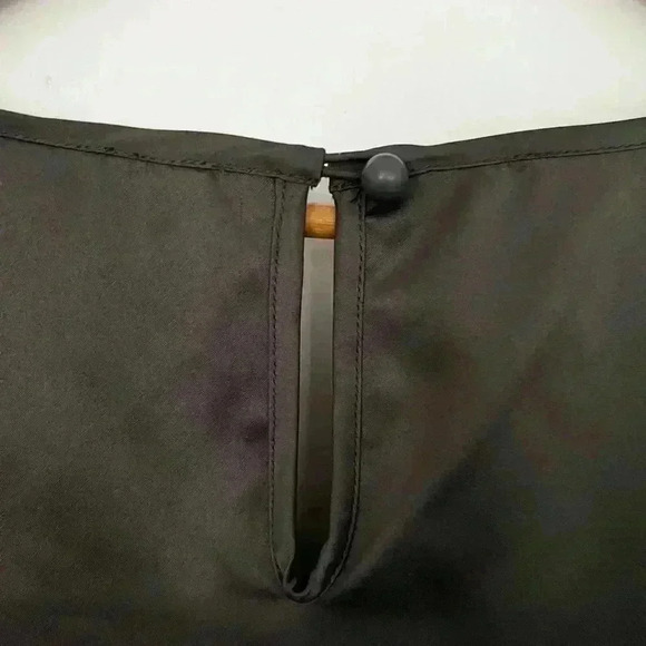 Women’s Kenzie Dress  with Ruffles Size M - Picture 3 of 4